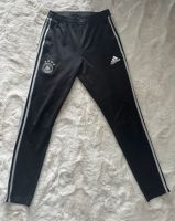 Adidas Jogginghose in schwarz München - Allach-Untermenzing Vorschau