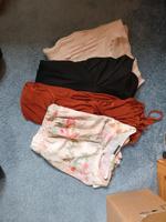 Kleider, Jumpsuit Paket xs (wie Neu) Hessen - Alheim Vorschau