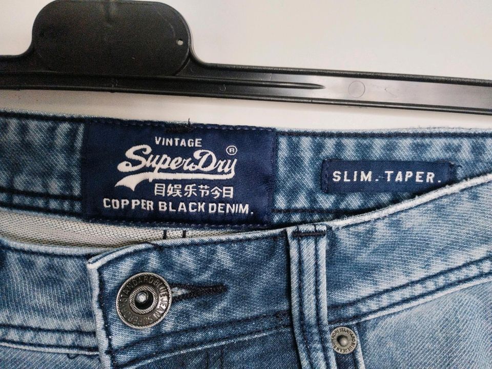 Jeans von Superdry Gr 29W34L in Niederkassel