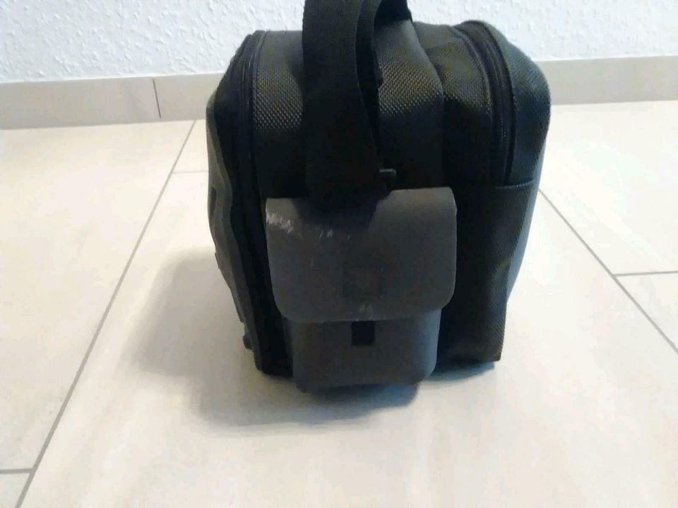 Nintendo GameCube Tasche Umhängetasche Case in Bückeburg