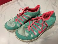Nike Turnschuhe Sneakers Hallenschuhe Gr. 39 mint / pink Köln - Köln Merheim Vorschau