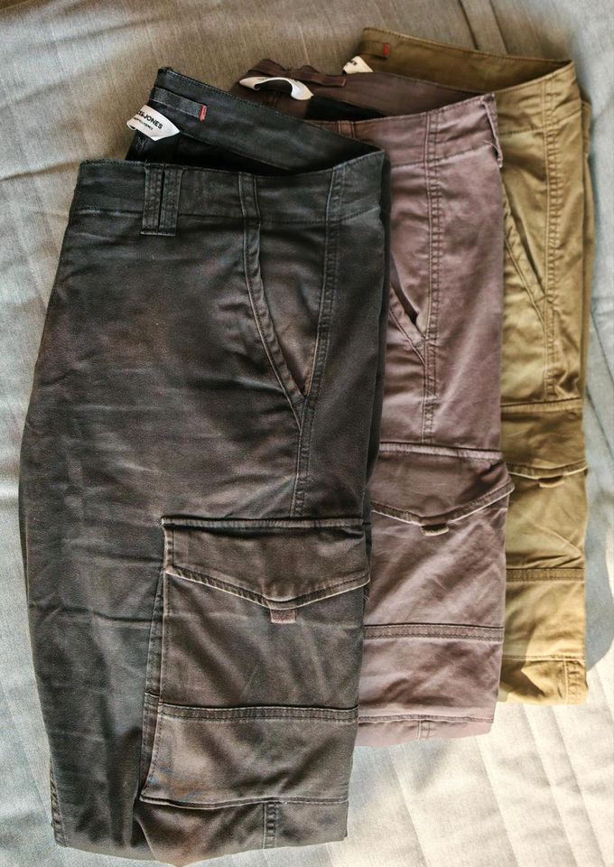 3x TOP JACK&JONES CARGOHOSEN TAPEERED/PAUL GRÖßE 36/36 in Hamburg