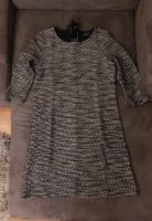 Dickes Kleid Winter warm metallic weiß-grau-schwarz 38 Frankfurt am Main - Oberrad Vorschau