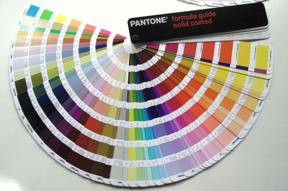 Pantone Farbfächer Formula Guide Solid Coated + Solid Uncoated in Twistringen