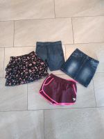 Kleiderpaket Sommer Rock Jeansrock kurze Hose Gr 134 Rheinland-Pfalz - Birkenfeld Vorschau