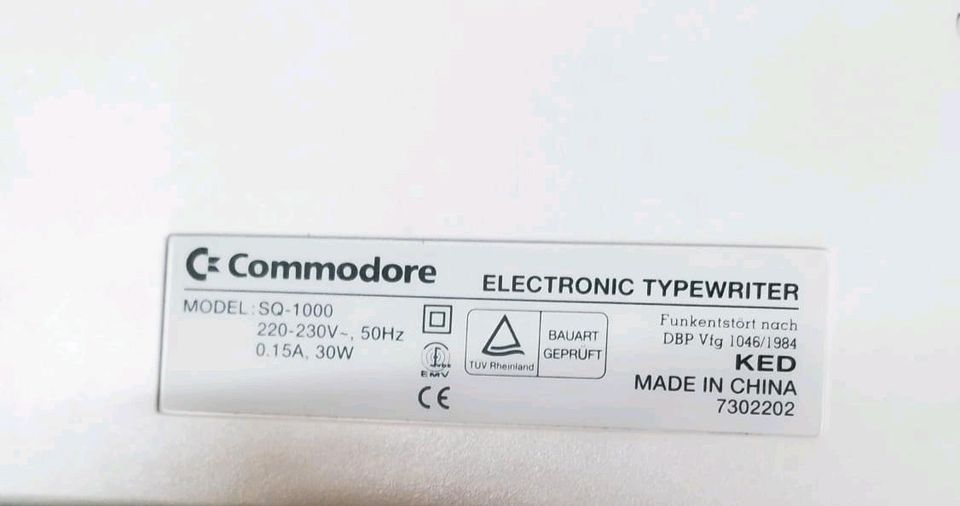 Schreibmaschine von 1984 Commodore SQ-1000, Retro in Pirna