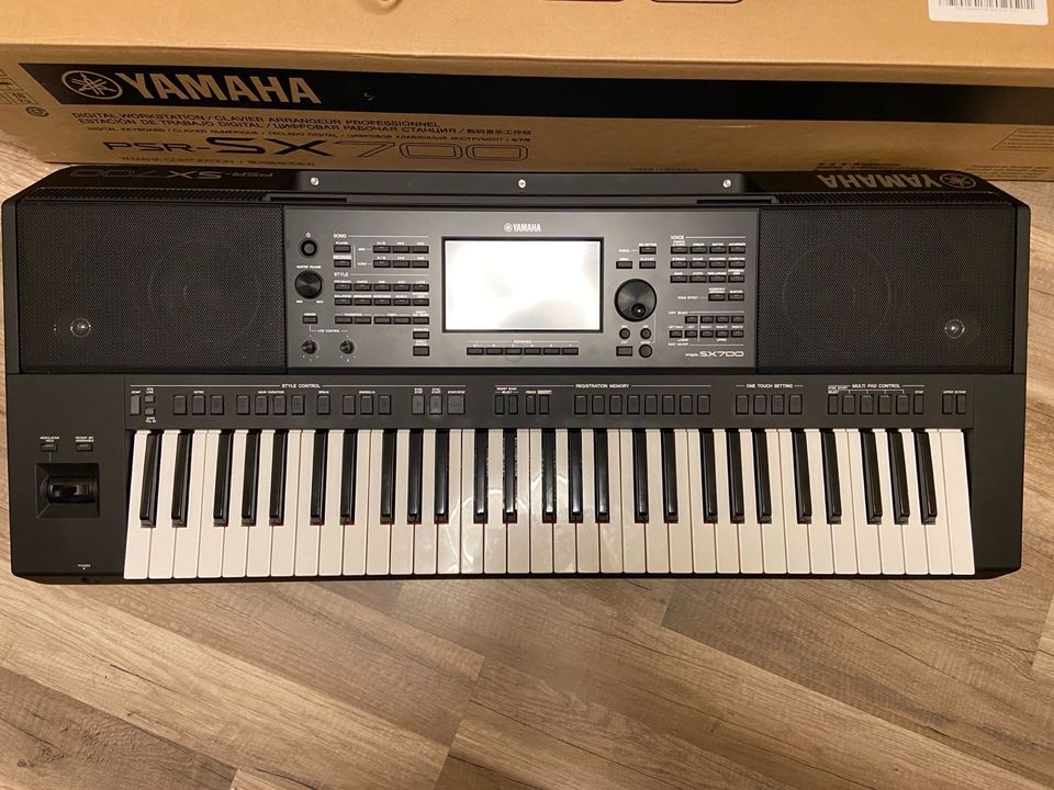 Keyboard Yamaha SX 700 in Neustadt a.d.Donau