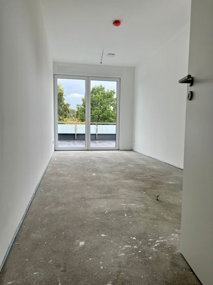 Neubau: Großzügige 3 Zimmerwohnung im Staffelgeschoss in Gütersloh