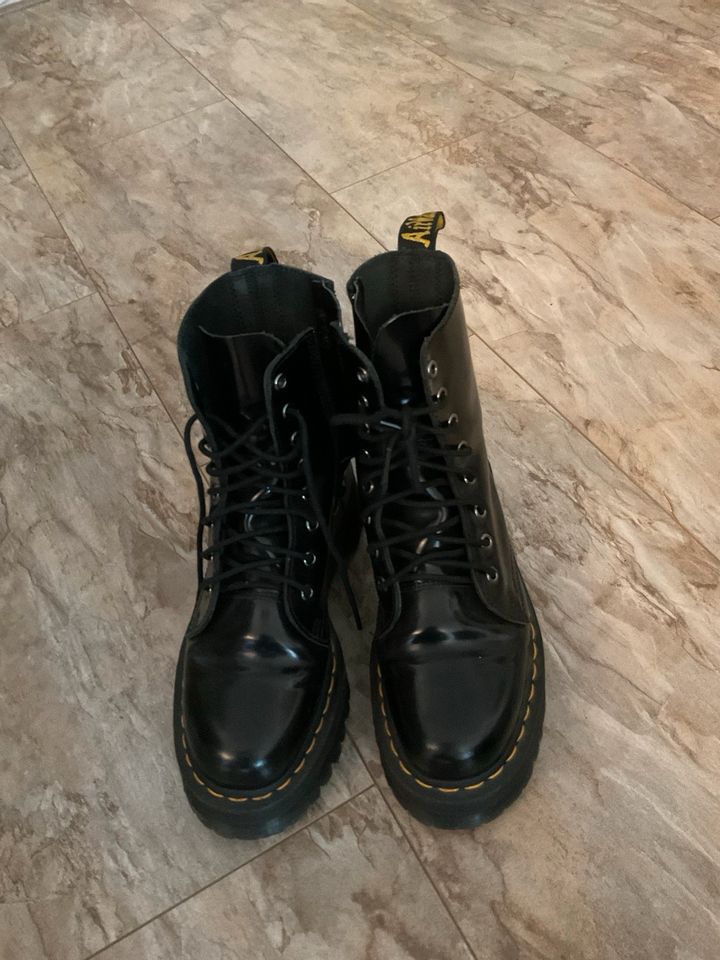 Dr. Martens Stiefel schwarz (Damen) in Dortmund