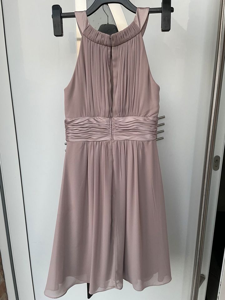 Jakes Abendkleid Abikleid Feierkleid 34 / XS Rosé / Beige in Dreieich