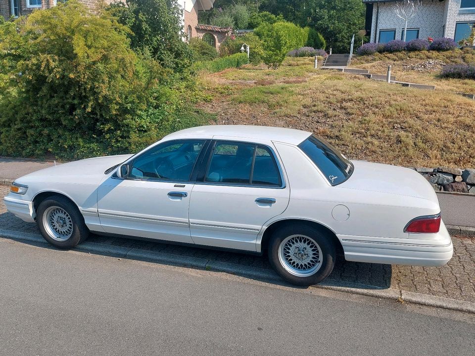 Ford / mercury grandmarquis ,us car,youngtimer,wie chevy caprice in Nachrodt-Wiblingwerde