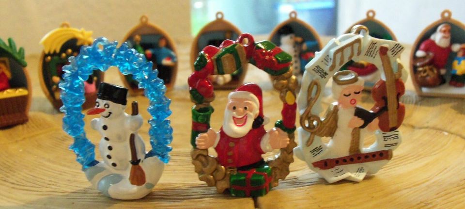 Konvolut Ü-Ei Figuren Adventskalender / Weihnachten in Nußloch