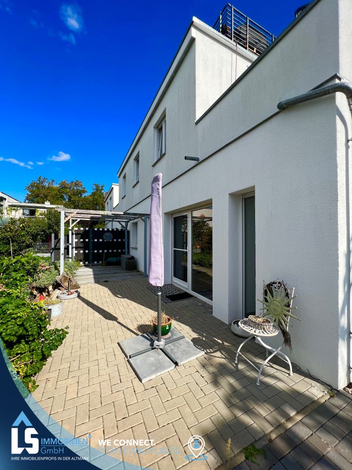 Exklusive Eigentumswohnung mit großem Garten und Garage im Zentrum von Magdeburg in Magdeburg