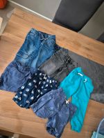 Hosen Set Jeans kurze Hosen trainigshose Nordrhein-Westfalen - Wassenberg Vorschau