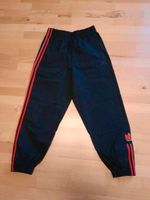 Adidas Skaterhose Gr. D36 oder D34 schwarz / rot Baden-Württemberg - Niedernhall Vorschau