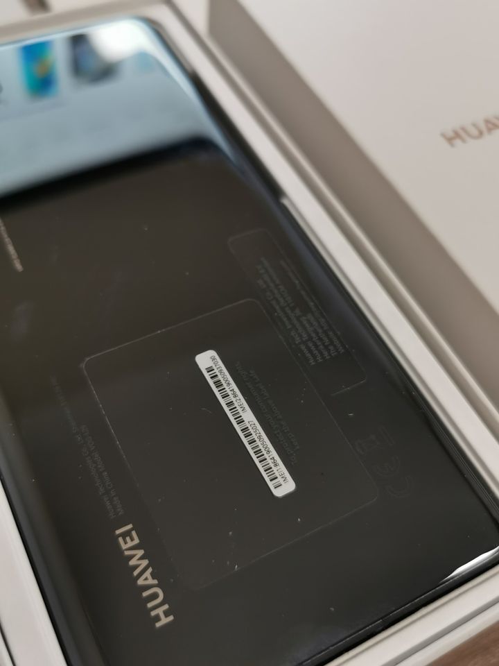 Huawei P30 Pro, 256 GB "Das Fotowunder" Handy TOP ZUSTAND in Niederwinkling