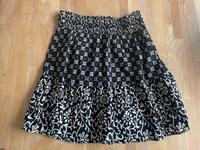 Vero Moda Rock kurz schwarz/beige Größe L Baden-Württemberg - Ehingen (Donau) Vorschau
