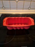 Tupperware Siliconbackform ca. 25 cm lang Niedersachsen - Haselünne Vorschau