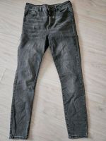 Vero Moda Jeans grau,  M 30 skinny, wie neu Nordrhein-Westfalen - Herten Vorschau