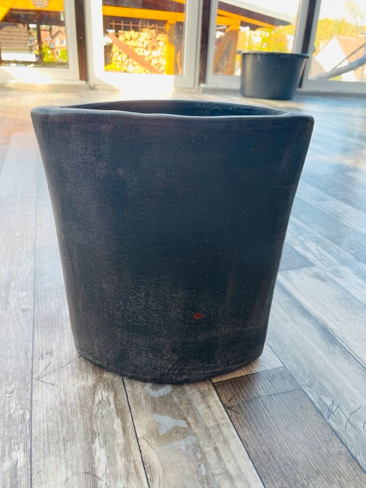 Stein Vase in Hardegsen