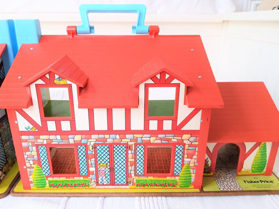 Fisher Price Tudor House 952 Vintage Mitnehm Puppenhaus Waldorf in Berlin