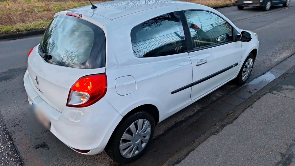 Renault Clio III in Marburg