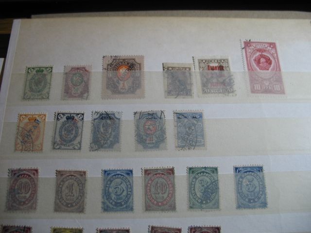 Briefmarkensammlung Russland auf Albenblätter in Konstanz