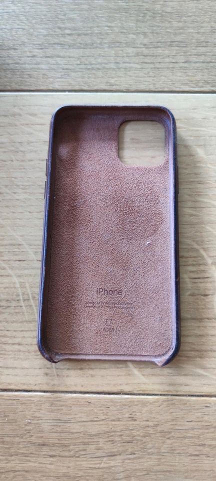 Apple IPhone 11 pro Original Leder Hülle in Bielefeld