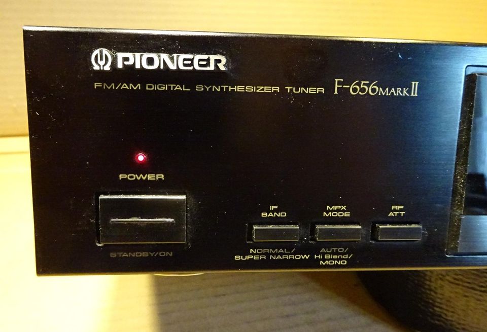AM-FM digital Sythesizer Tuner Pioneer F-656 Mark2 neuwertig in Truchtlaching