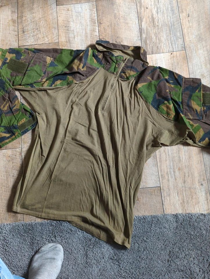 Original Combat Shirt der Niederländischen Armee (XL) in Bremen