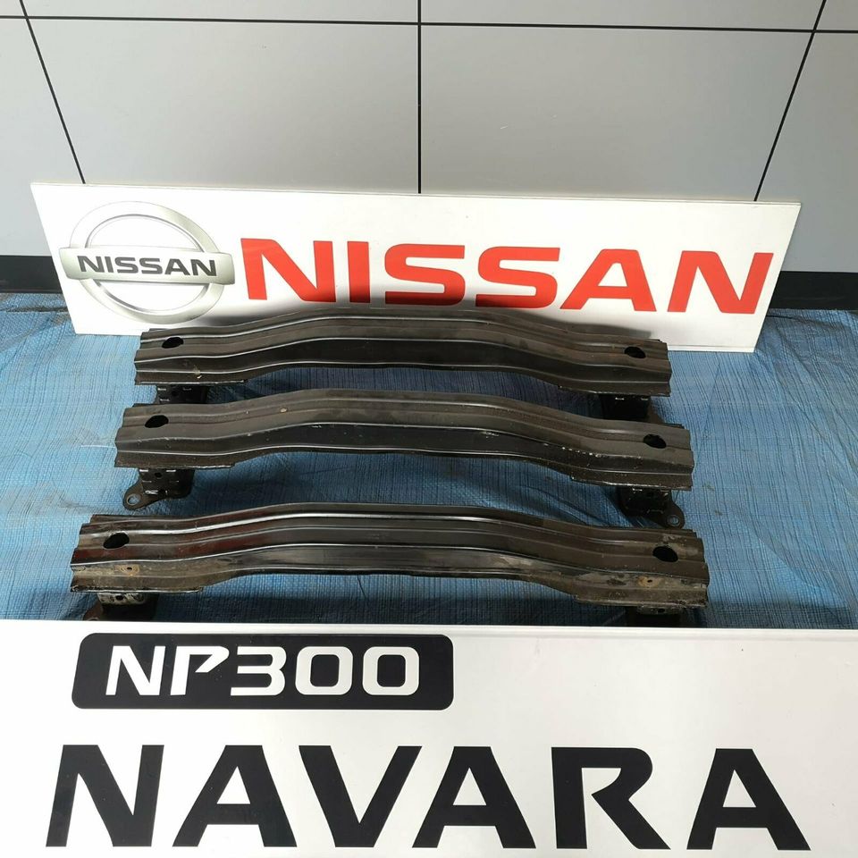 NISSAN  NAVARA  NP300  D23  TEILE SCHLACHTFEST PARTS ALLE TEILE in Görlitz