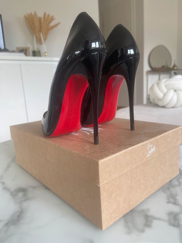 Neue ungetragene Louboutin Kate in München