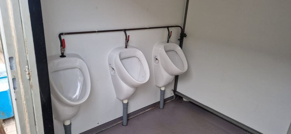 WC Toilettenwagen Toilettenanhänger WC-Wagen Klowagen in Rees