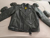 Echte Biker Lederjacke mit Protektoren Gr. XL (Neuwertig) Berlin - Hohenschönhausen Vorschau