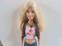 Hübsche Barbie mit tollem Outfit und Schuhen Köln - Nippes Vorschau