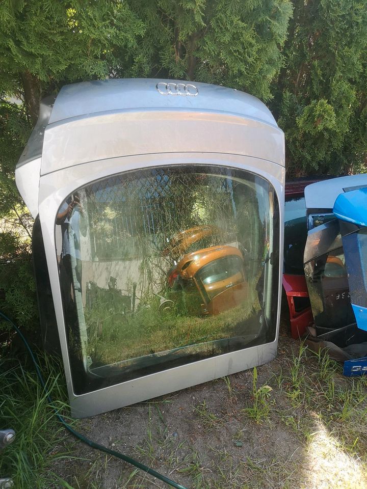 Audi tt 8s0 heckklappe Klappe elektrische  Spoiler Rücklicht komp in Brieskow-Finkenheerd