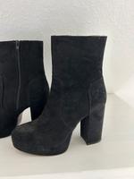Stiefel Steifelette Schwarz High Heel samt Niedersachsen - Salzhausen Vorschau