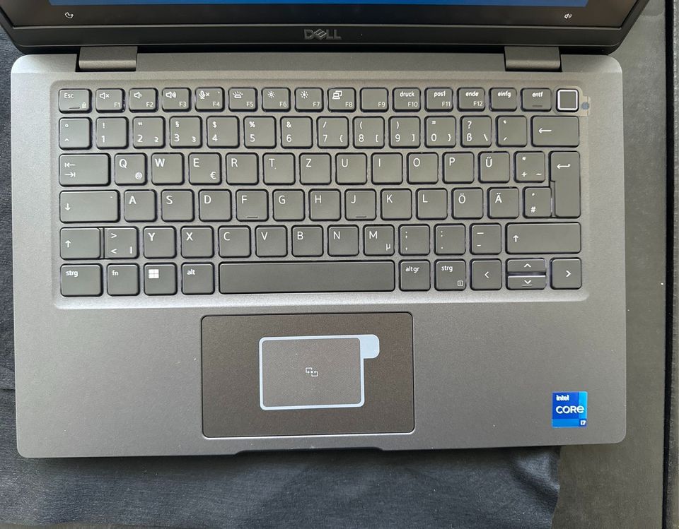 Dell Latitude 7330 | i7-1265u/16GB RAM/512NVMe in München