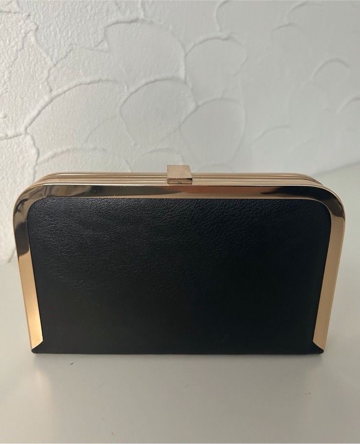 Damen Handtasche Schwarz in Horn-Bad Meinberg