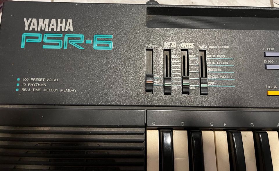 Keyboard  YAMAHA in Klingenberg am Main