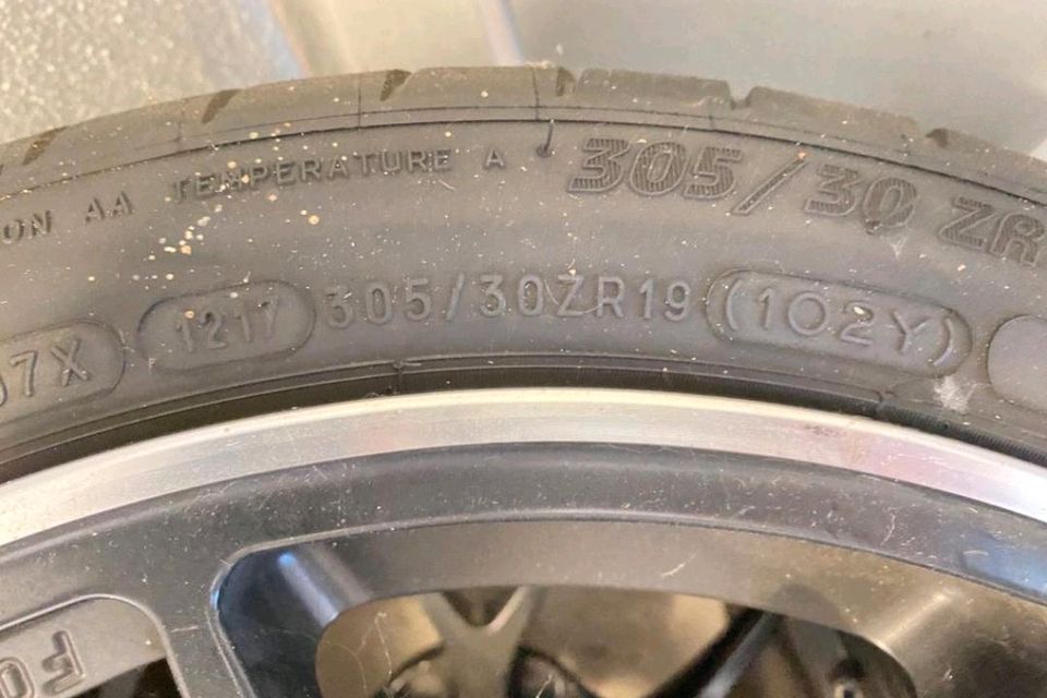 BBS FI LM Felgen 8,75 und 12,0 x 19 5/130 Porsche Lochkreis in Rennerod