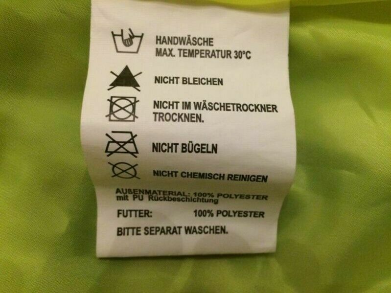 NEUWERTIG Polo Regenjacke Gr. XL in Wuppertal