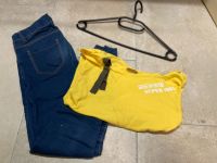 Gelbes Oberteil und blaue Jeans in der Größe 152 Kr. Altötting - Garching an der Alz Vorschau