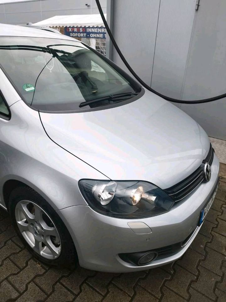 VW Golf VI Plus 1.6 TDI, 105 PS (77 kW) in Wiesbaden