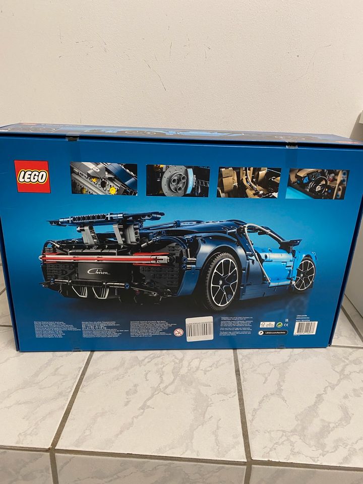 LEGO Technic Set Bugatti Chiron 42083 in Wattenbek