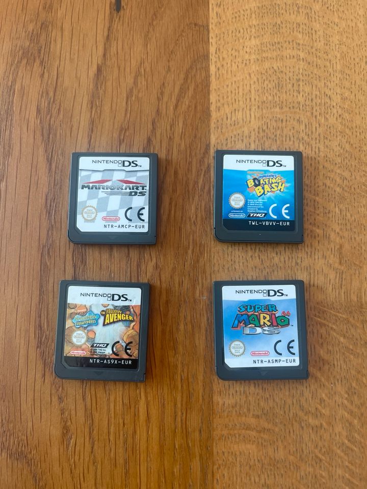 4 Nintendo DS in Halle