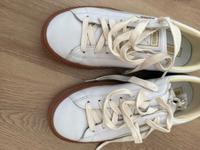 PUMA Sneaker weiss mit grober Sohle Gr. 40 sehr gut Hessen - Rüsselsheim Vorschau