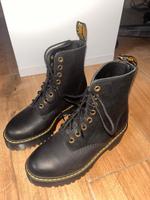 Dr. Martens Plateaustiefelette 36 schwarz Niedersachsen - Gnarrenburg Vorschau