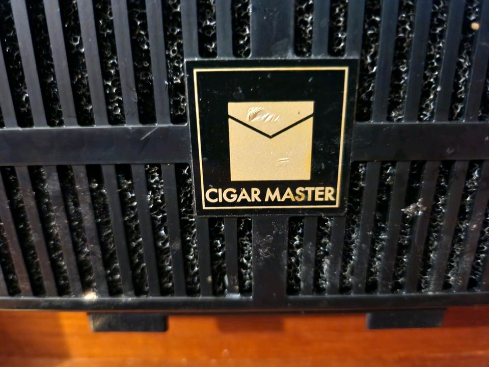 Humidor - Daniel Moevus  - Frankreich - Cigar Master - in Schwerte