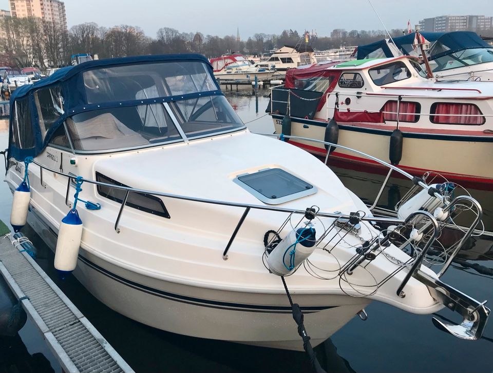 Drago 22 IB + Trailer Top Kajütboot Motorboot Boot in Rheinsberg